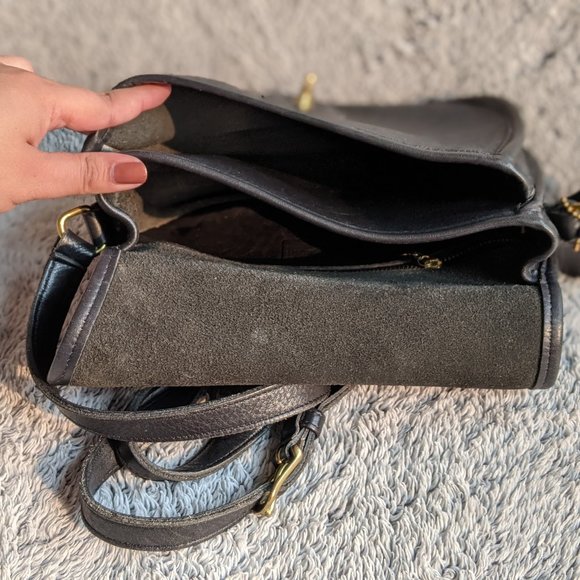 Vintage Coach Leather Prairie Crossbody Bag #9954 - Picture 2 of 6